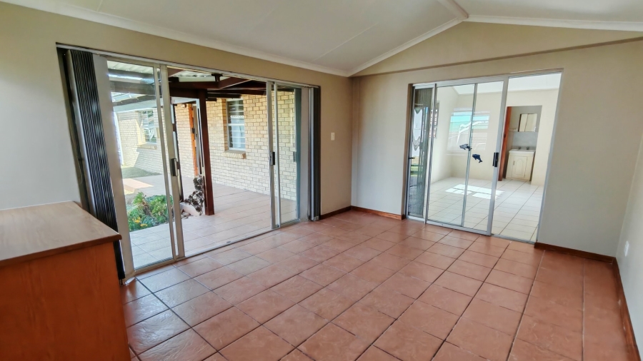 4 Bedroom Property for Sale in Boland Park Western Cape